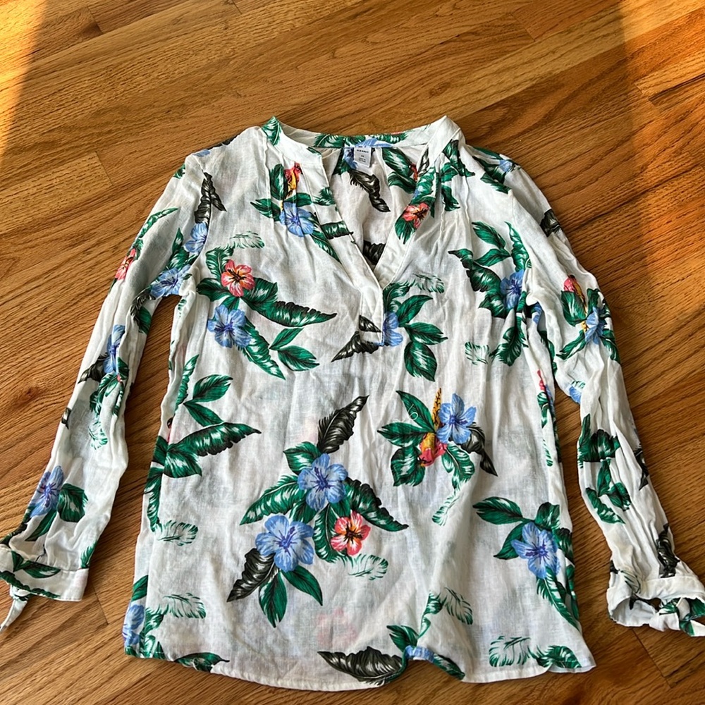 Old Navy Linen Top
